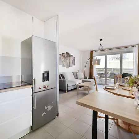 شقة Cocon Aux Portes De Lyon, Balcon, Parking Vénissieux