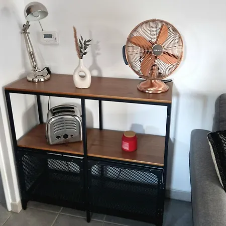 Apartment Cocon Aux Portes De Lyon, Balcon, Parking Vénissieux
